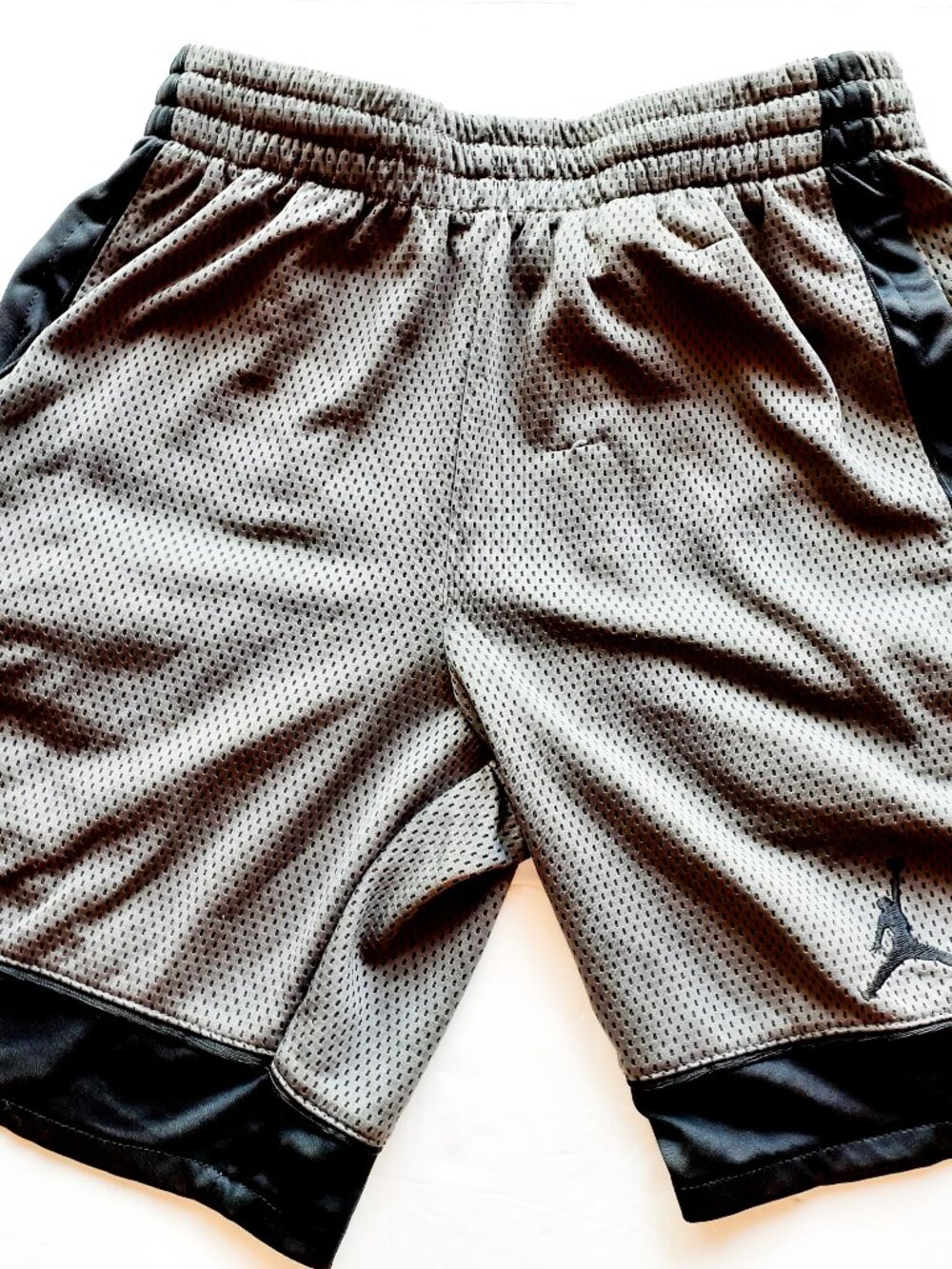 Air Jordan Boys Shorts Gray Black Gym Athletic Dri Fit Elastic Waist M 10-12